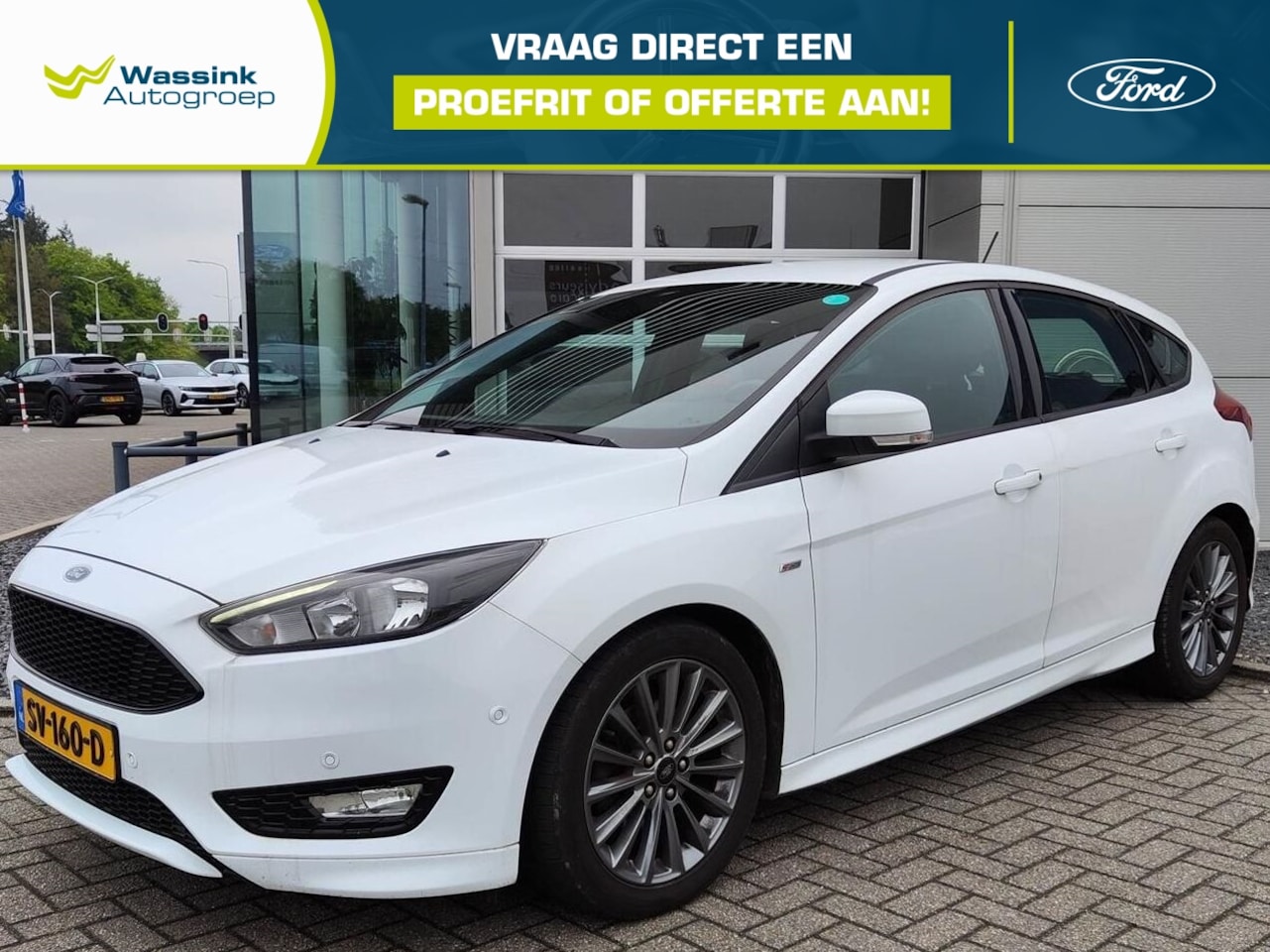 Ford Focus - 1.0 EcoBoost 125pk 5-deurs ST Line | Navigatie | Carplay | Parkeersensoren - AutoWereld.nl