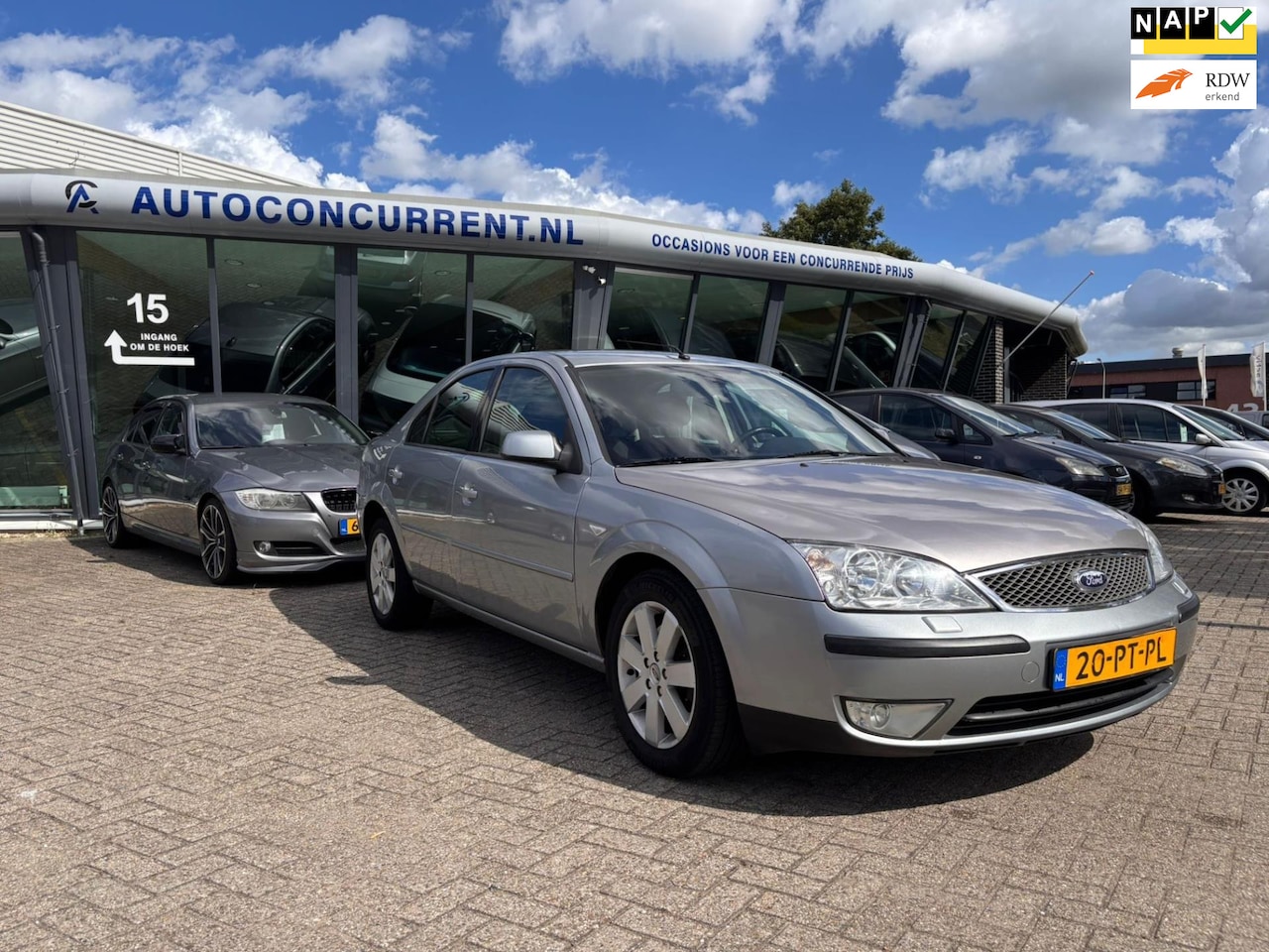 Ford Mondeo - 2.0-16V Futura 2.0-16V Futura, Automaat, Airco, Inruil mogelijk. - AutoWereld.nl