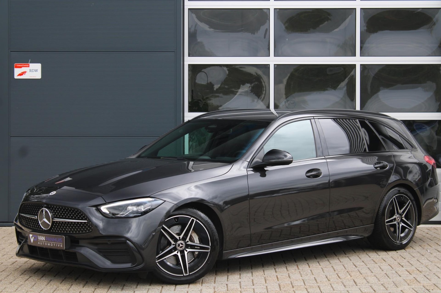 Mercedes-Benz C-klasse Estate - 200 AMG Line Night | Sfeer | Camera | Fender | Elek. Trekhaak - AutoWereld.nl