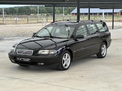Volvo V70 - 2.4 T Comfort Line NAP/LEDER/CRUISE/CLIMA/SPOILER