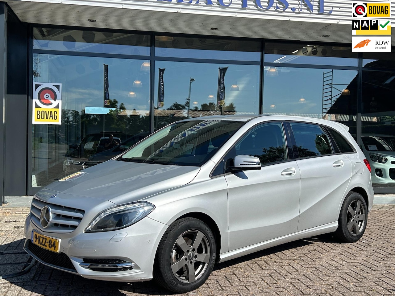 Mercedes-Benz B-klasse - 180 Ambition Xenon Navi Airco Park.Sens Cruise NAP NL-Auto Dealeronderhouden! - AutoWereld.nl