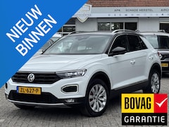 Volkswagen T-Roc - 1.5 TSI Sport NAVI | CAMERA | KLIMA | TREKHAAK | BOVAG