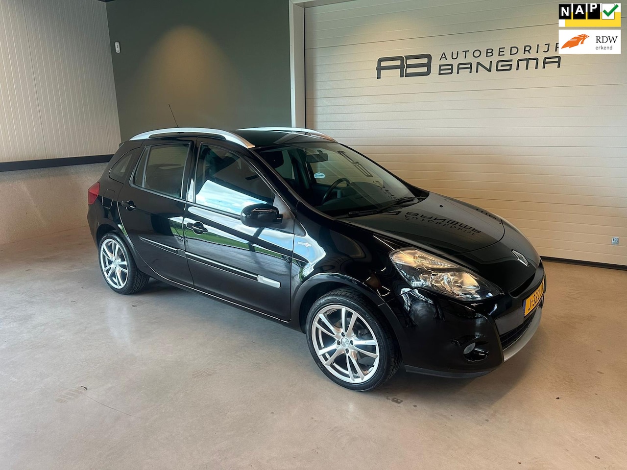 Renault Clio Estate - 1.2 TCE Collection TOM-TOM UITV/2e EIGENAAR/62.370 km NAP/NAVIGATIE/LM-VELG/AIRCONDITIONIN - AutoWereld.nl