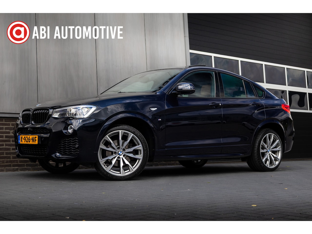 BMW X4 - xDrive28i 245 pk High Executive M-Sportpakket / Pano-Dak/ Head-Up/ Keyless/ 360-Camera/ Le - AutoWereld.nl