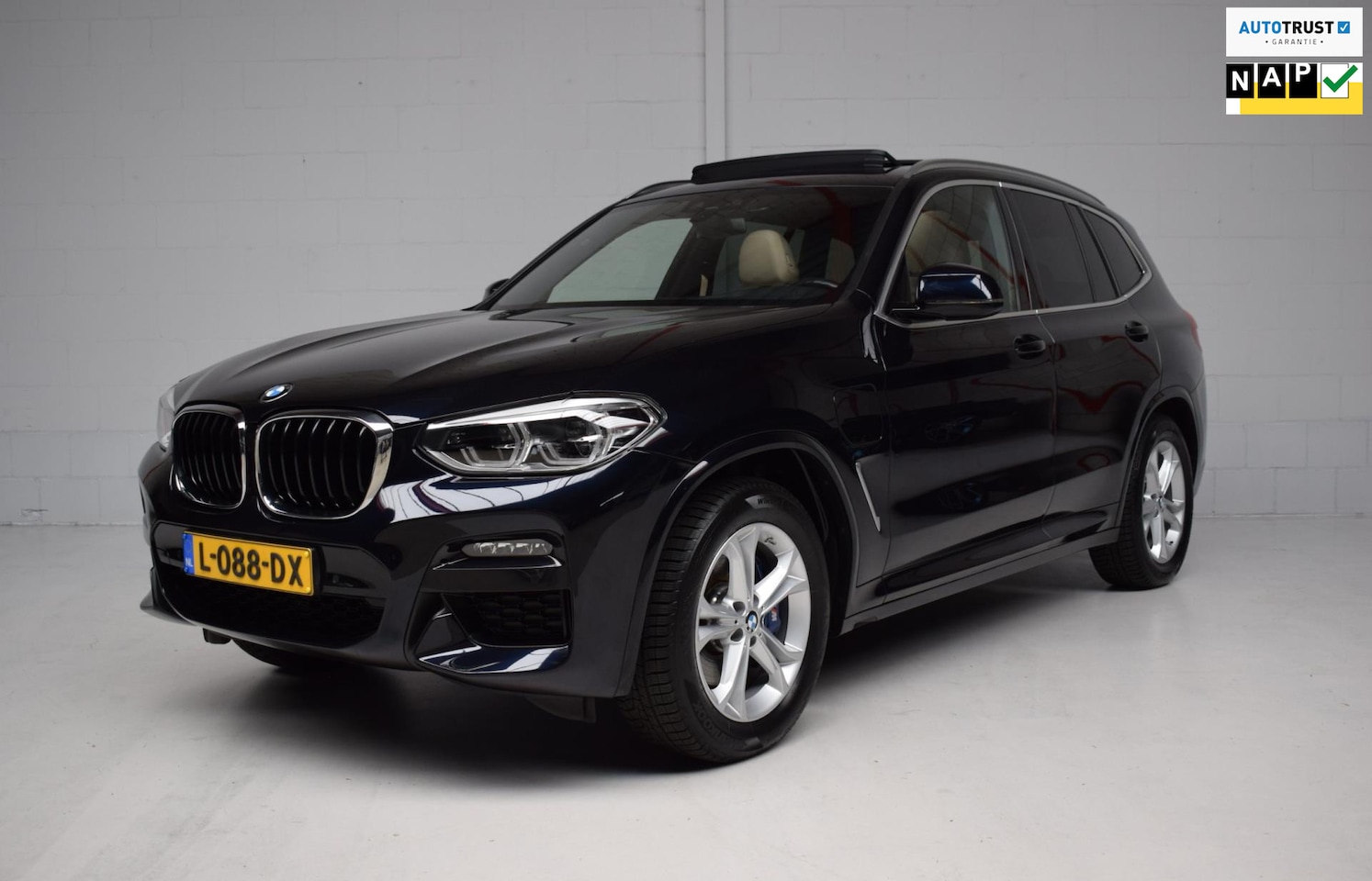 BMW X3 - XDrive30e M-SPORT ORG.NED / PANORAMADAK / FACELIFT / NAP / BTW / DEALER-ONDERHOUDEN / SFEE - AutoWereld.nl