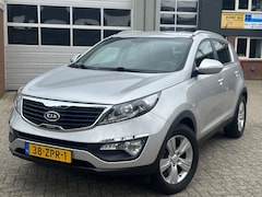 Kia Sportage - 2.0 X-ecutive Plus Pack Automaat/Navi