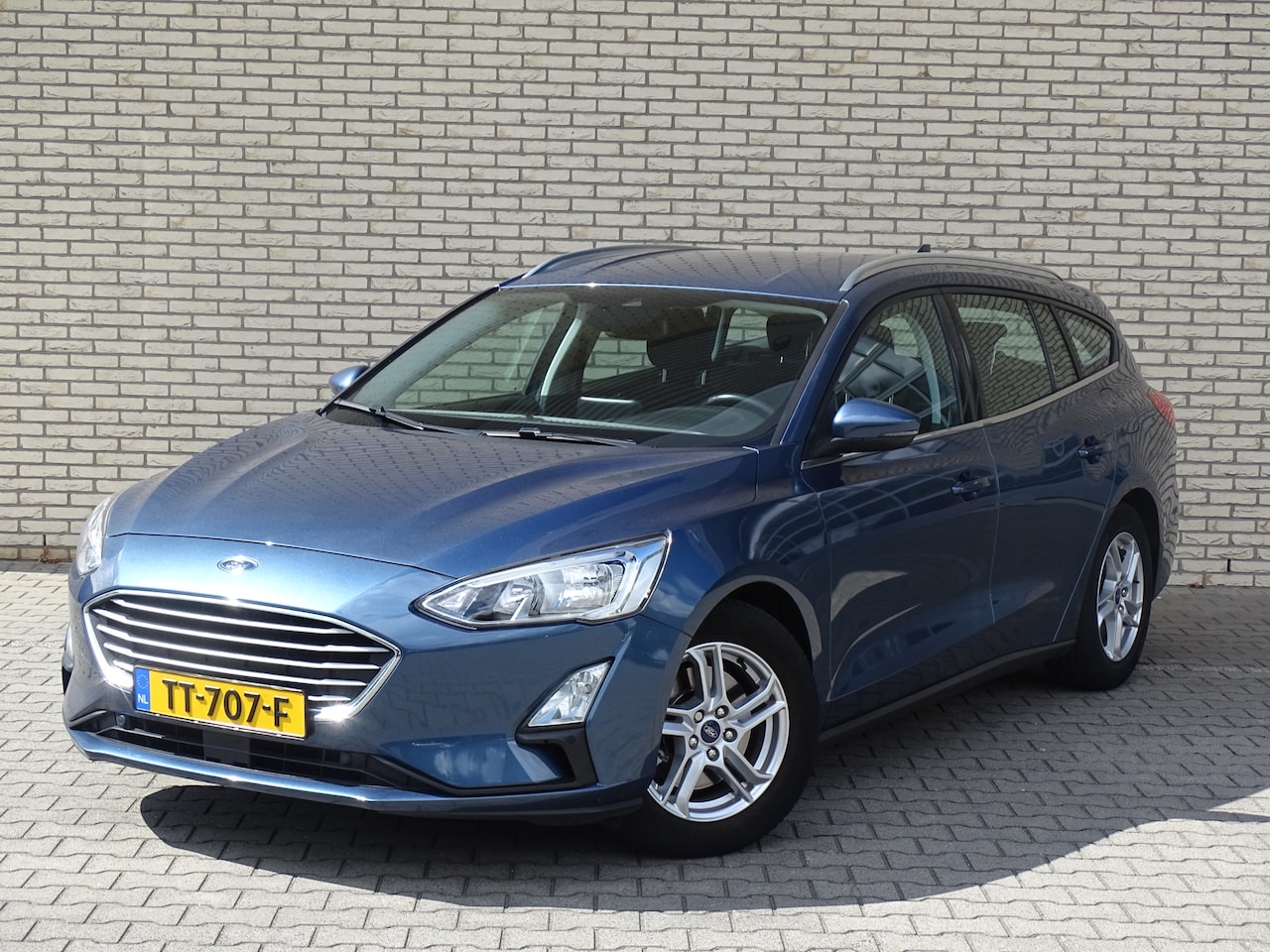 Ford Focus Wagon - 1.0 Turbo 100pk Trend Edition Business | airco | cruise. | pdc | navigatie | trekhaak | - AutoWereld.nl