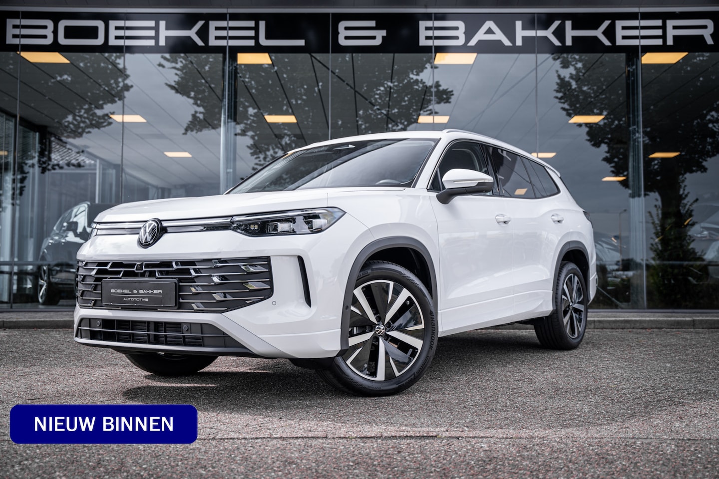 Volkswagen Tayron - 1.5 eTSI Elegance 7p. ** Trekhaak ** 19inch ** - AutoWereld.nl