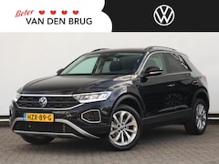 Volkswagen T-Roc - 1.5 TSI Life Edition 150 pk DSG | Navigatie | Stoelverwarming | Keyless | Camera | LED | S