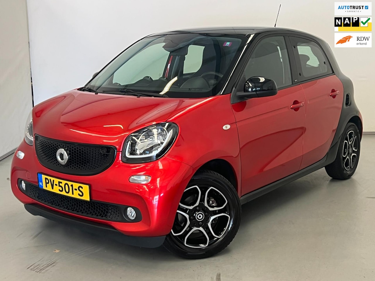 Smart Forfour - 1.0 Turbo Prime / 1e eig / Leder / Navi / Stoelverwarming - AutoWereld.nl