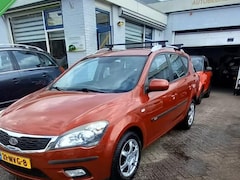 Kia Cee'd Sporty Wagon - 1.6 CRDi X-ecutive
