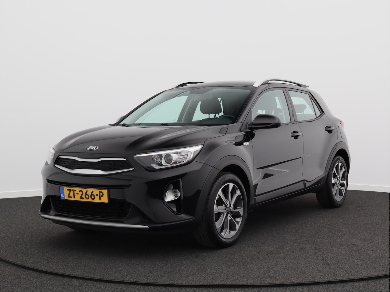Kia Stonic - 1.0 T-GDi DynamicLine/ lage km/ zeer mooi! - AutoWereld.nl