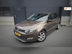 Volkswagen Polo - 1.4- Highline Style Airco/Stoelv./Lm/Climatr