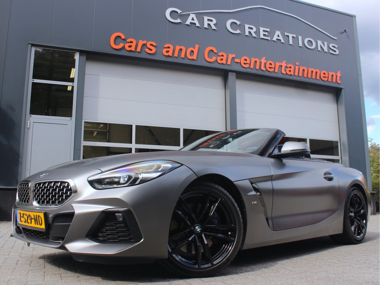 BMW Z4 Roadster - sDrive30i High Executive Frozen Grey - AutoWereld.nl
