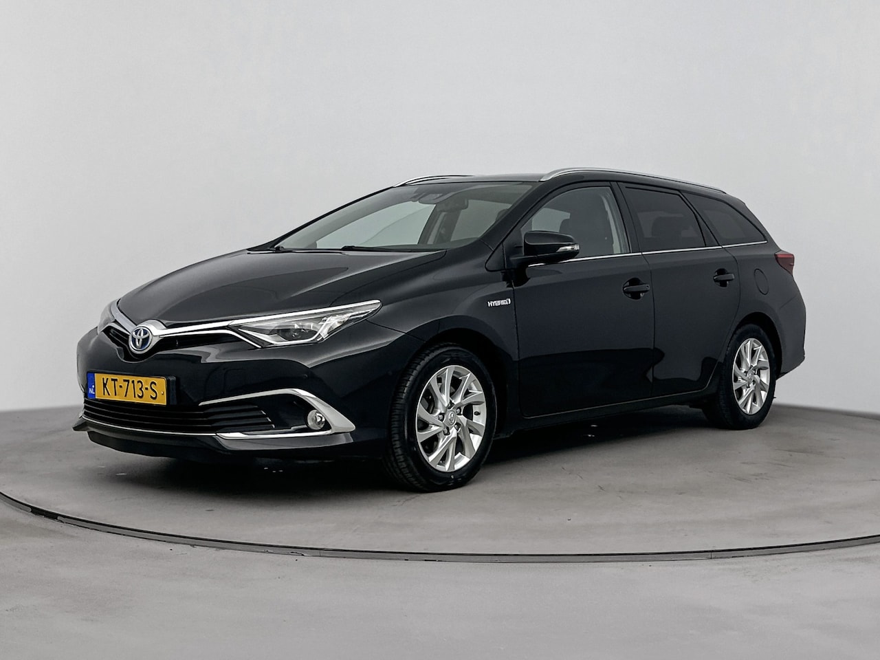 Toyota Auris Touring Sports - 1.8 Hybrid Lease pro | Panoramadak | Full map navigatie | Cruise control | Privacy glass | - AutoWereld.nl