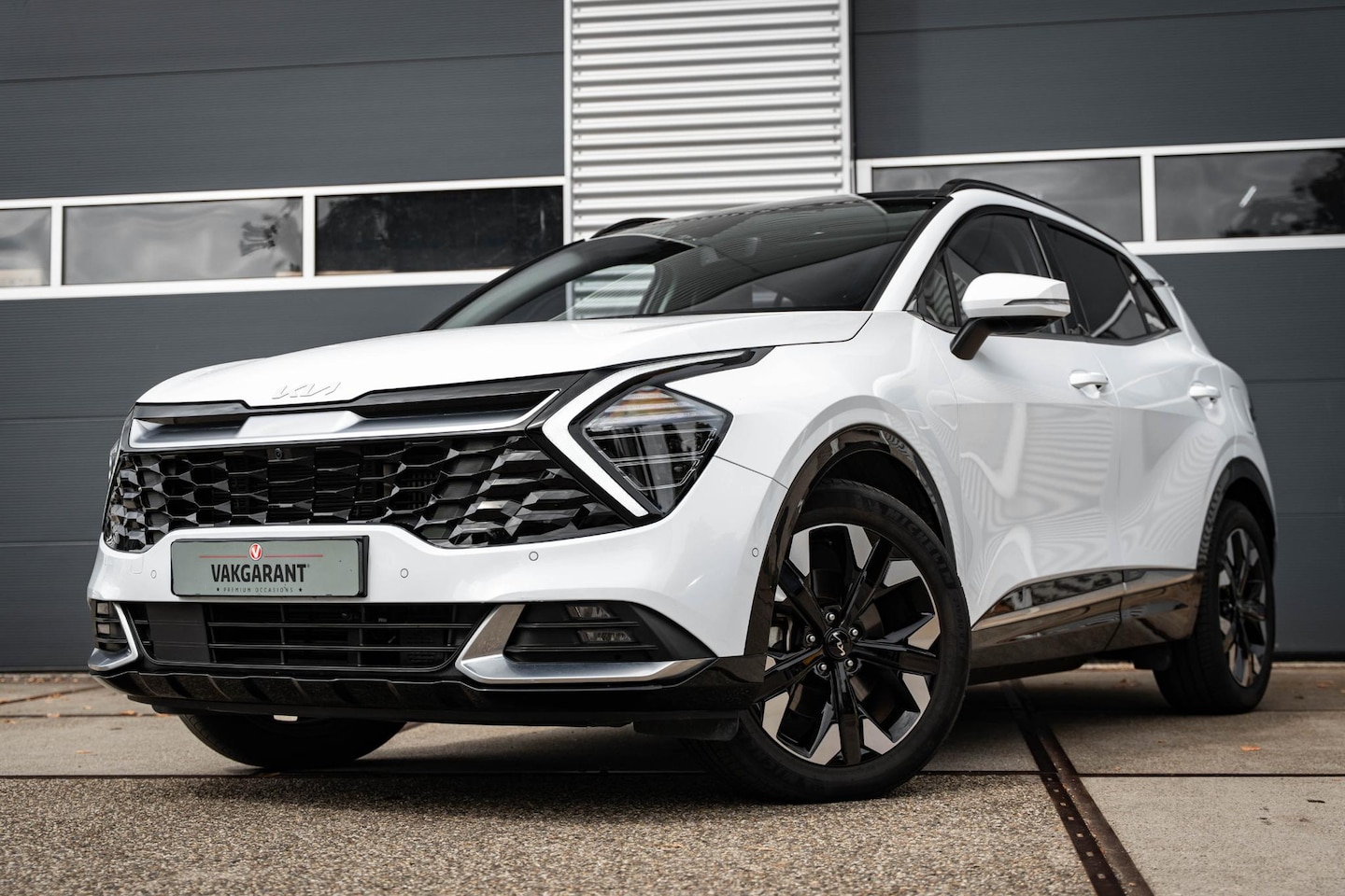 Kia Sportage - 1.6 T-GDi Plug-in Hybrid AWD DynamicPlusLine |Pano |360° |Sfeer |Stoel/stuurverw. |ACC - AutoWereld.nl