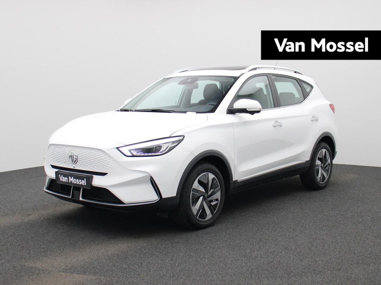 MG ZS - Standard Range Luxury 50 kWh - AutoWereld.nl