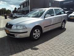 Skoda Octavia - 1.6 AMBIENTE STATION / AIRCO / TREKHAAK