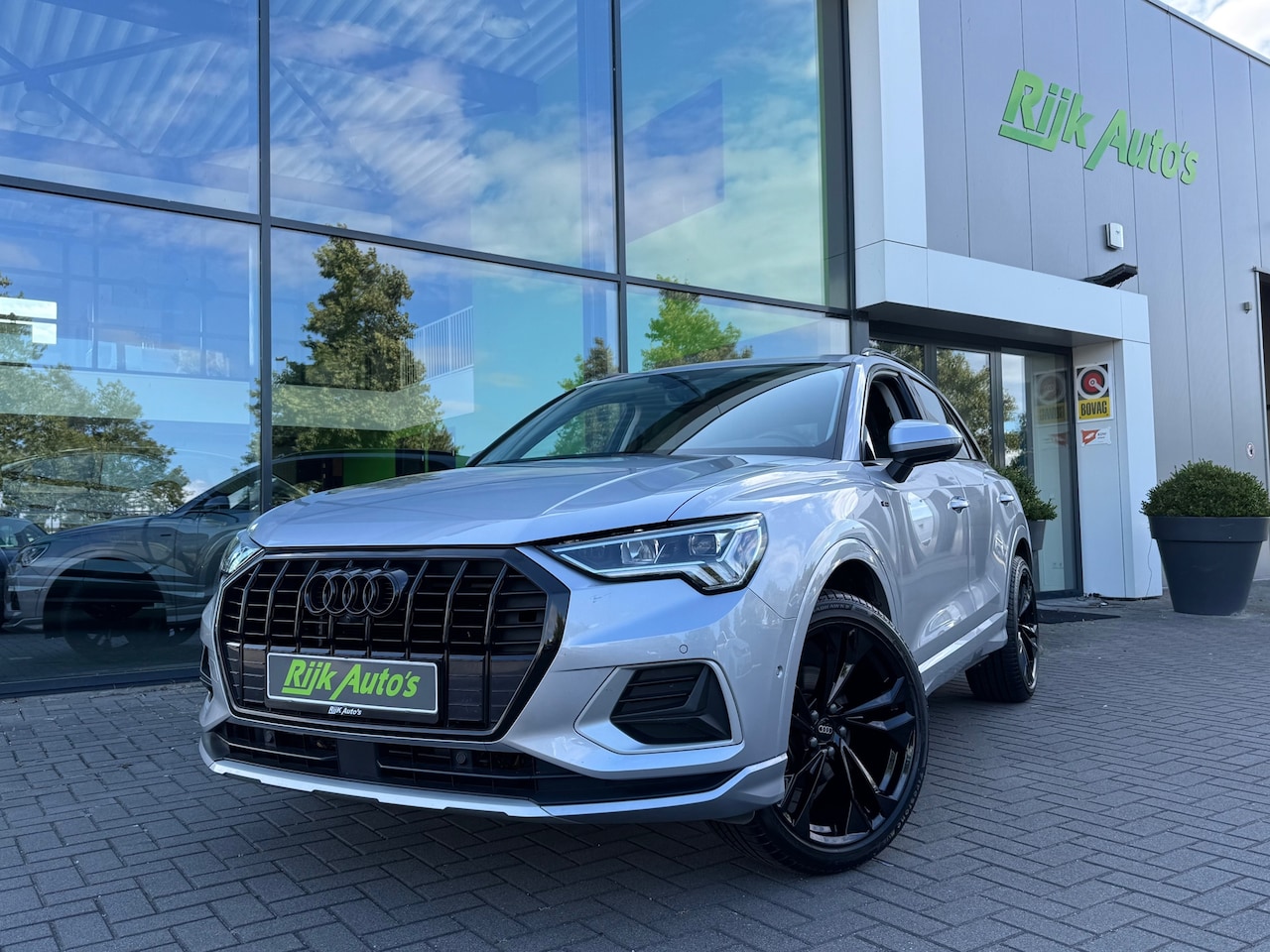 Audi Q3 - 35 TFSI Advanced * Matrix Led * Leder * 360 Camera * Keyless - AutoWereld.nl