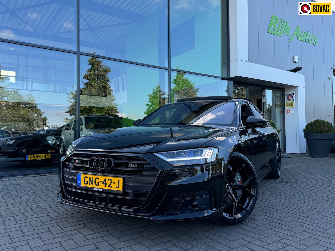 Audi S8 - 4.0 TFSI S8 NP280,000€ ABT Keramisch Laser Nachtzicht 4-wielsturing Carbon - AutoWereld.nl