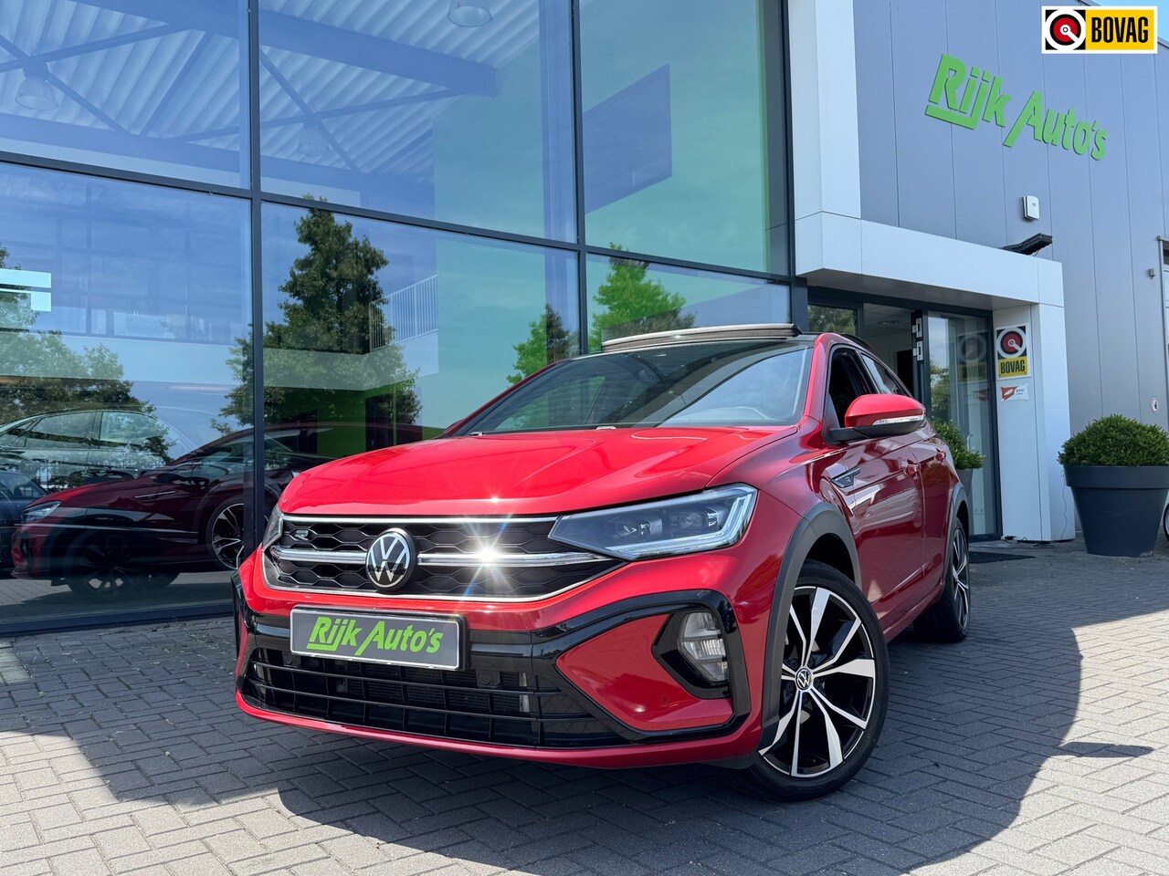 Volkswagen Taigo - 1.5 TSI R-Line * Panoramadak * Virtual Cockpit * Led * 18 Inch - AutoWereld.nl