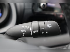 Toyota Yaris - 1.5 HYBRID DYNAMIC LED-PAKKET 16"LM-VELGEN CAMERA AD-CRUISE ALL-SEASON KEYLESS NL-AUTO