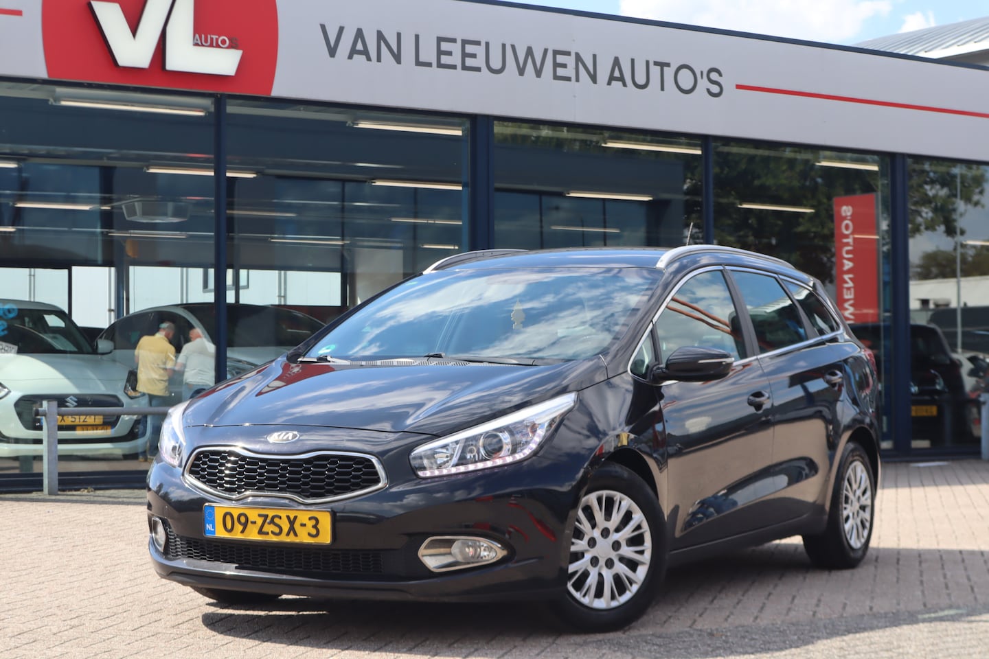 Kia Cee'd Sportswagon - 1.6 GDI Plus Pack | Nieuw Binnen! | Zo Mee | Lees Tekst | Read Text - AutoWereld.nl