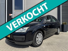 Ford Focus - 1.6-16V Champion/129.409 NAP/APK vol jaar/Airco/Trekhaak