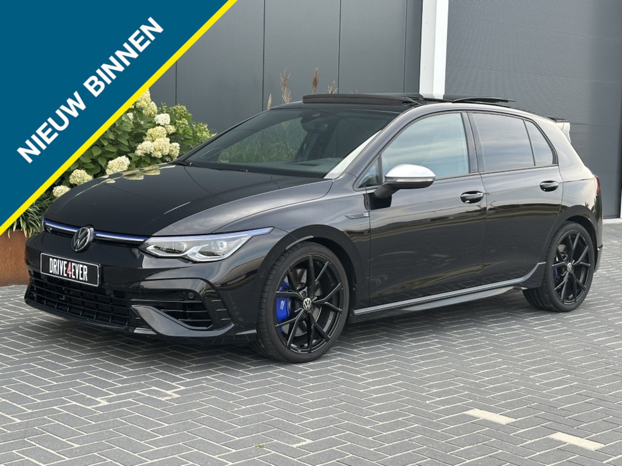 Volkswagen Golf - 2.0 TSI R 4MOTION 320pk FULL PANO AKRA DRIFT HUD CAMERA ACC ECC - AutoWereld.nl