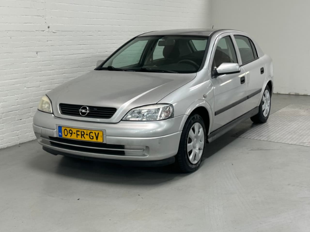 Opel Astra - 1.6-16V Club AUTOMAAT / TREKHAAK / ELK. RAMEN - AutoWereld.nl