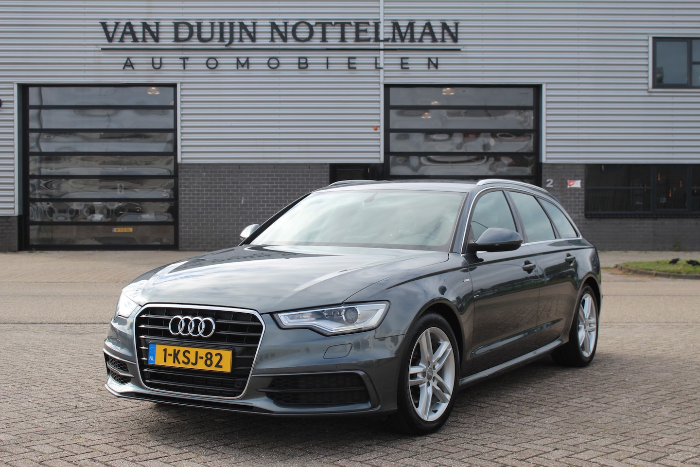 Audi A6 Avant - 2.0 TFSI S-Line / Automaat / Navigatie / 1ste eigenaar / NAP - AutoWereld.nl