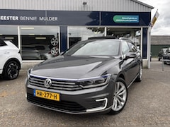 Volkswagen Passat Variant - 1.4 TSI GTE Highline SCHUIFDAK / LED / CAMERA