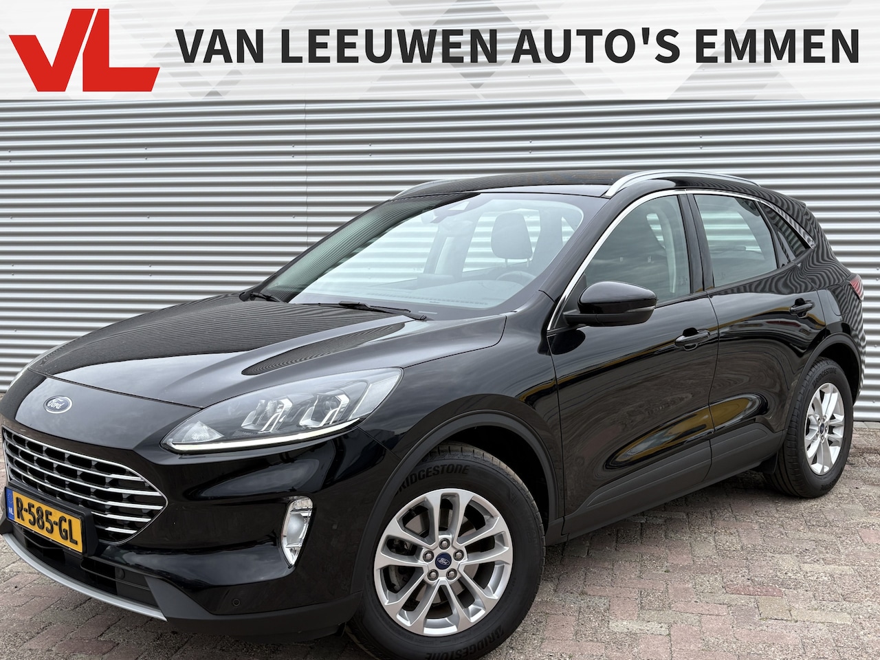 Ford Kuga - 1.5 EcoBoost Titanium | Nieuw Binnen! | Winterpack | Camera | Navigatie - AutoWereld.nl