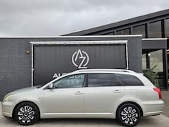 Toyota Avensis Wagon - 1.8 VVTi Linea Luna