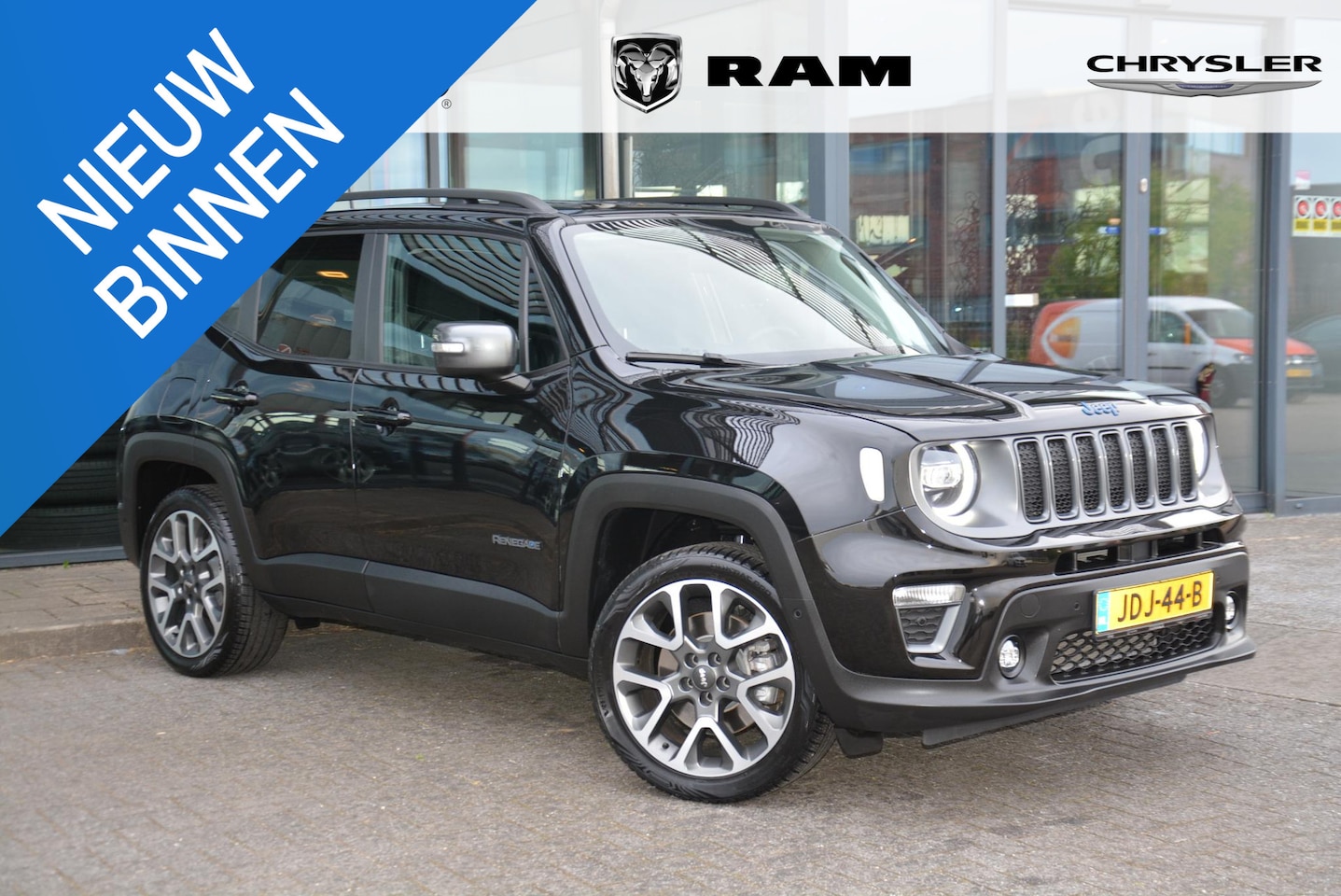 Jeep Renegade - 4xe 240 Plug-in Hybrid Electric S | 19 inch | Blind spot - AutoWereld.nl