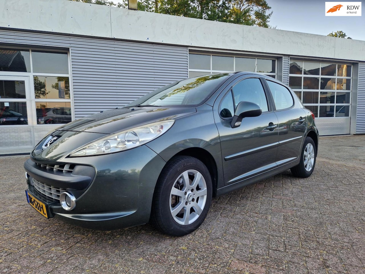 Peugeot 207 - 1.6 VTi XS 1.6 VTi XS ( BESTEMD VOOR EXPORT ADVERTENTIE GOED LEZEN ) - AutoWereld.nl