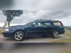 Volvo V70 - 2.5 Luxury-Line