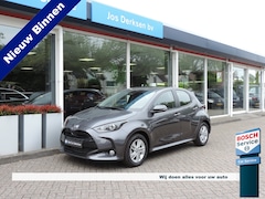 Toyota Yaris - 1.5 Hybrid 115 Active (NIEUW) - ACC | Camera | Carplay | Stole/stuurverw. | PDC v+a