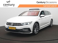 Volkswagen Passat Variant - 2.0 TSI 190Pk Elegance Business R Panoramadak - Navigatie - Camera - Trekhaak
