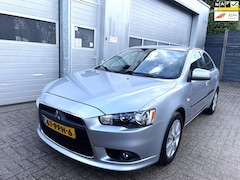 Mitsubishi Lancer Sportback - 1.6 Edition-Leder-Clima-Trekhaak