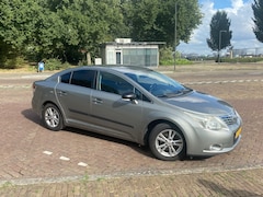 Toyota Avensis - 2.0 VVTi Dynamic Business Special