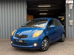 Toyota Yaris - 1.3 VVTi Terra Trekhaak | Nieuw APK