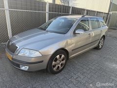 Skoda Octavia Combi - 1.9 TDI Ambiente Attractive Business