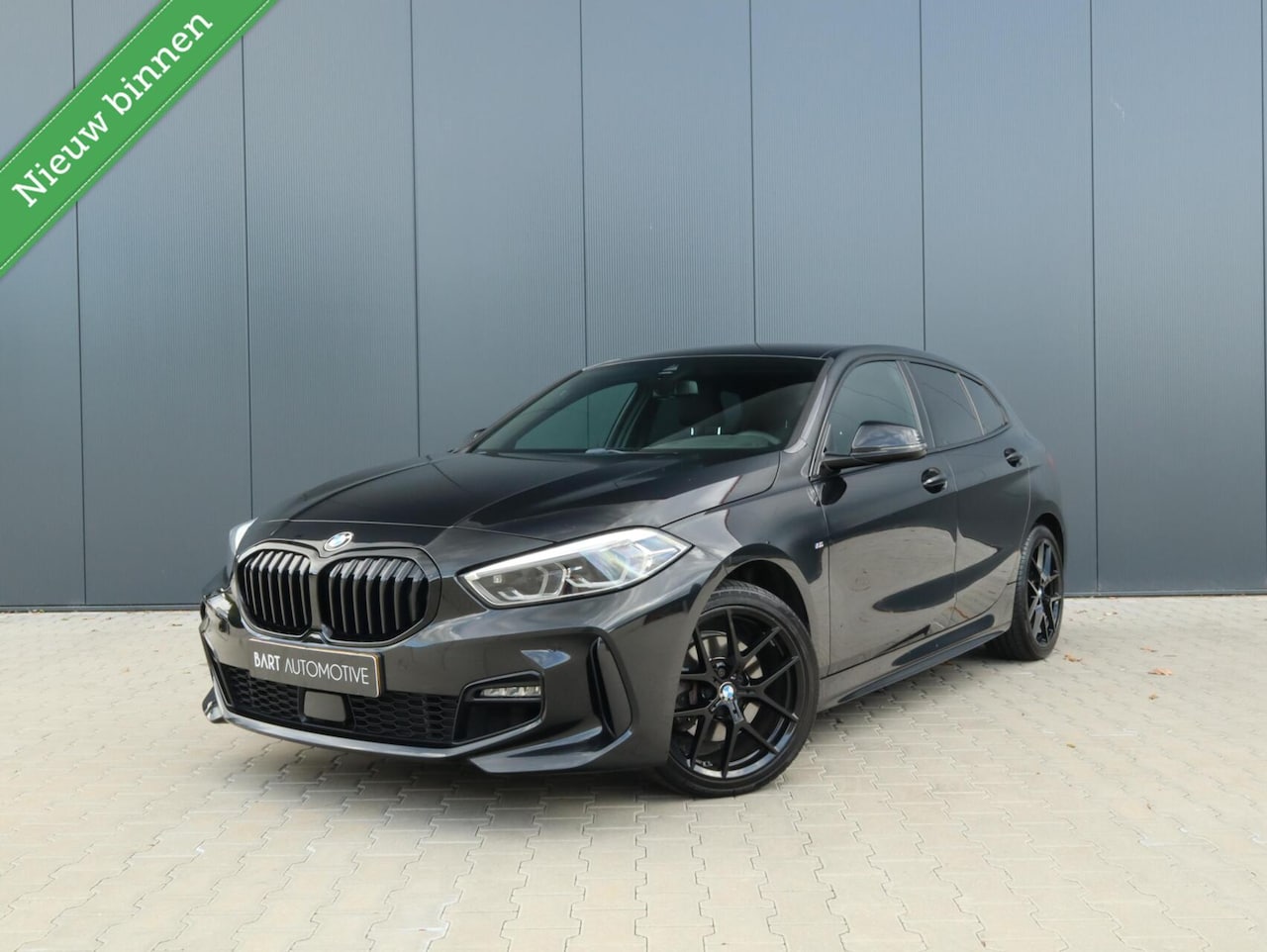 BMW 1-serie - 118i High Executive M pakket|Navi|Virtual|Stuurwiel verwarming - AutoWereld.nl