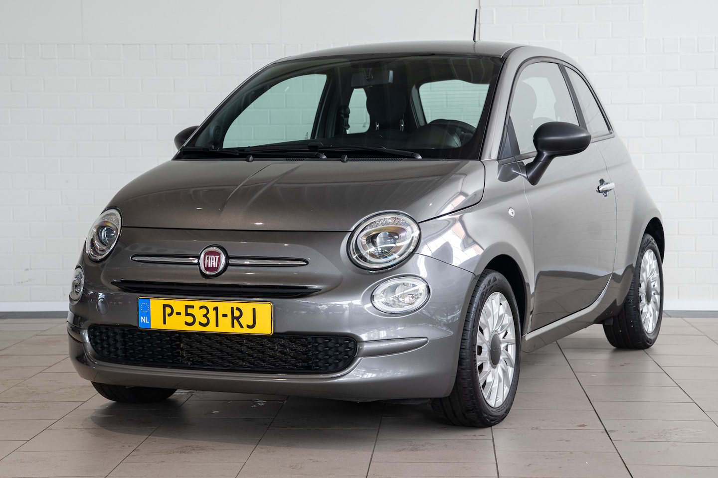 Fiat 500 - 1.0 Hybrid Cult | Navigatie | Apple Carplay & Android Auto | Lichtmetalen velgen | Airco | - AutoWereld.nl