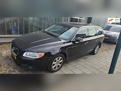 Volvo V70 - 2.0T Summum rijdt op 3cilinders handel/export