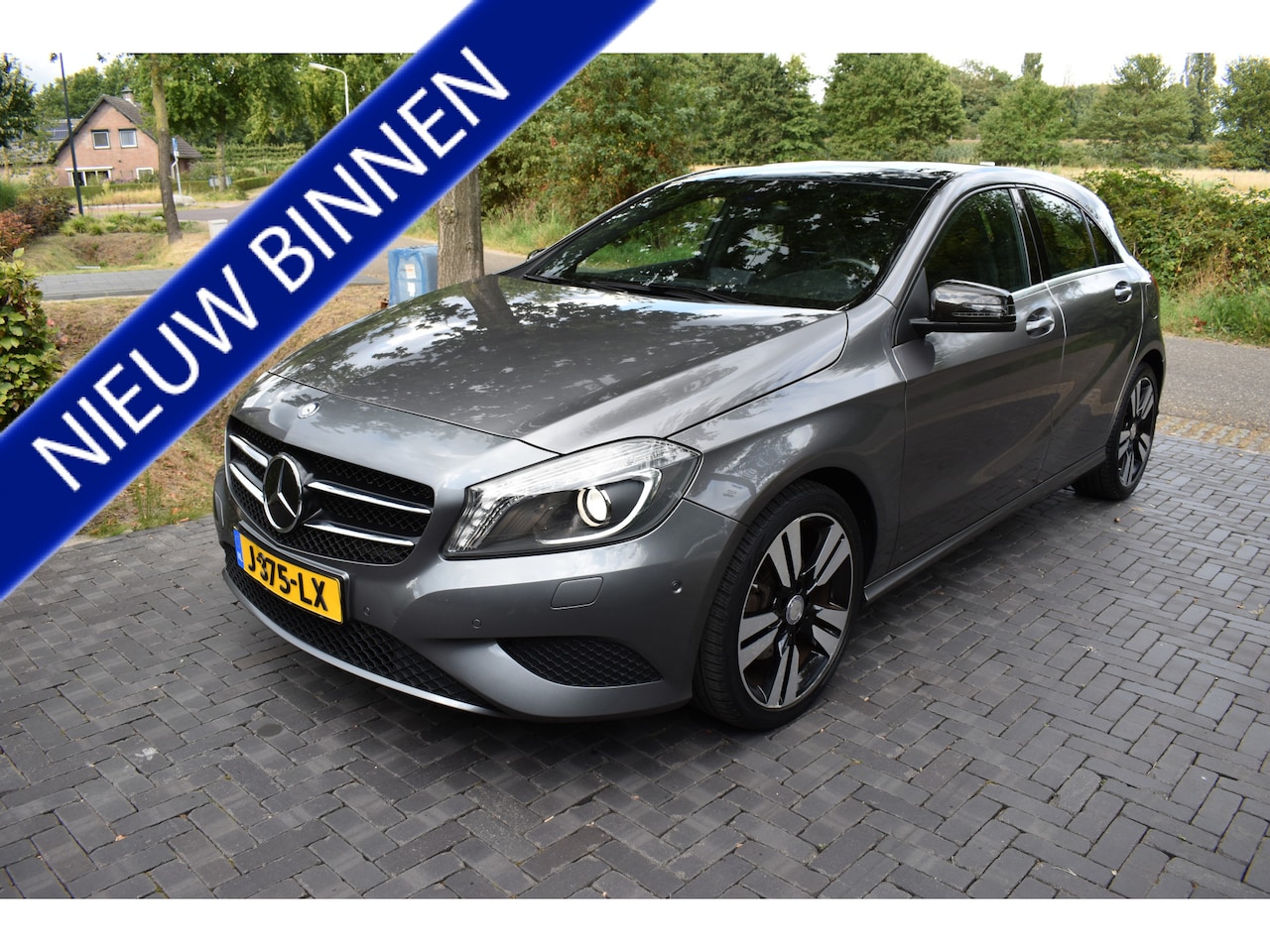 Mercedes-Benz A-klasse - 180 Ambition Comfort '15 AUT, PANO, SPORT INTERIEUR. - AutoWereld.nl