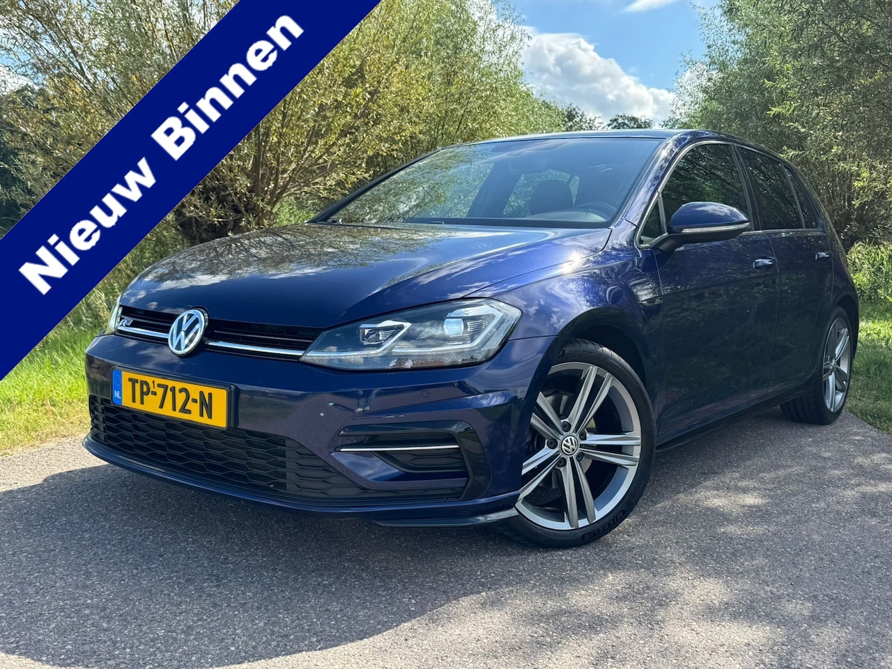 Volkswagen Golf - 1.5 TSI Highline Business R Automaat | Panoramadak | Camera | Apple CarPlay/Android Auto | - AutoWereld.nl