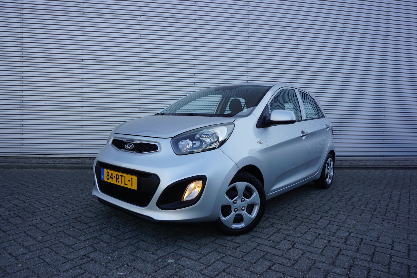 Kia Picanto - 1.2 CVVT Comfort Pack AUTOMAAT - Airco / Elektr. ramen / NAP - AutoWereld.nl