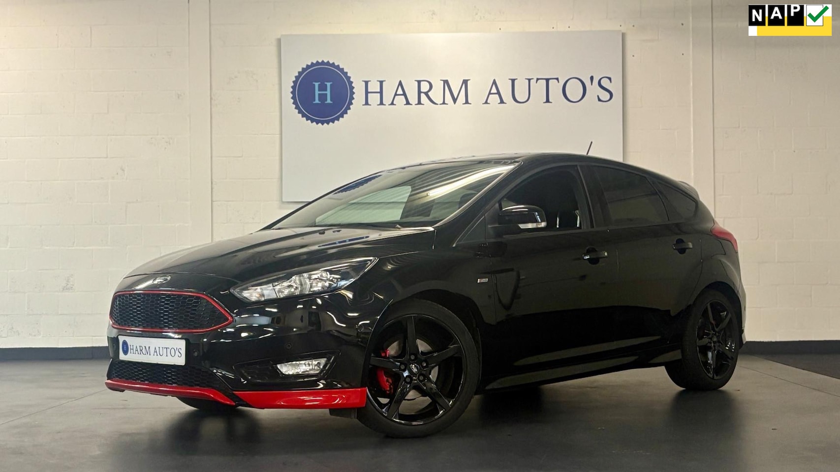 Ford Focus - 1.0 ST-Line 125pk Navi / Carplay / PDC / Clima / '18' - AutoWereld.nl